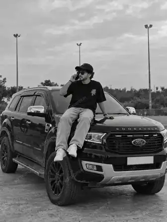 photo prompt — Black and White Car AI Photo Prompt for Boys